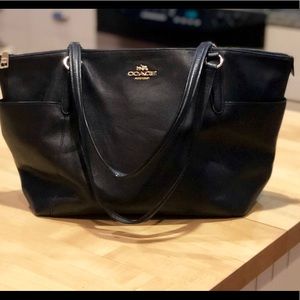 Coach handbag medium size